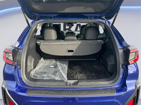 Certified 2025 Subaru Crosstrek 2.5i Limited w/ Crosstrek Mirror Package image 19