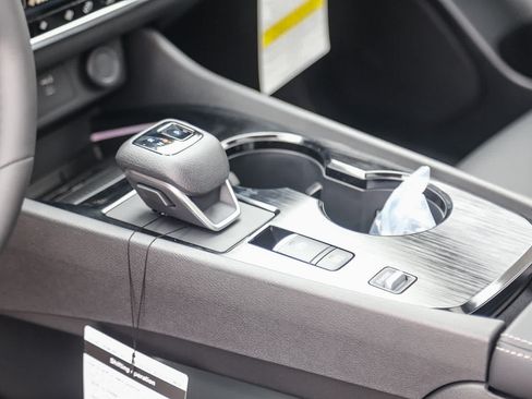 New 2025 Nissan Rogue SL w/ SL Premium Package FWD image 19