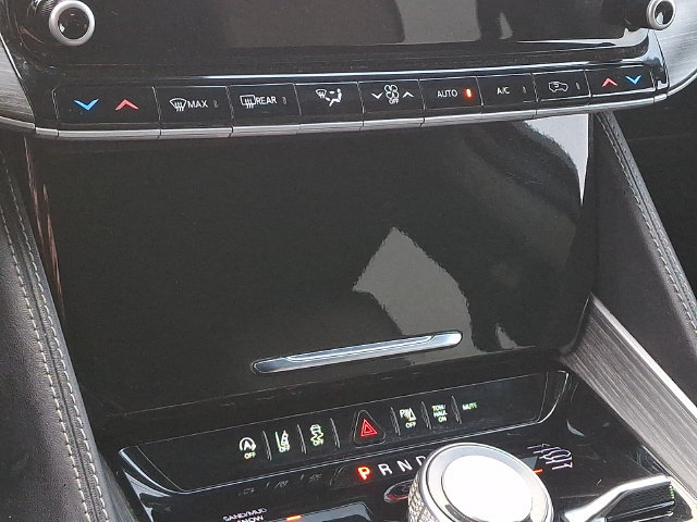Used 2024 Jeep Wagoneer Series III AWD/4WD image 15