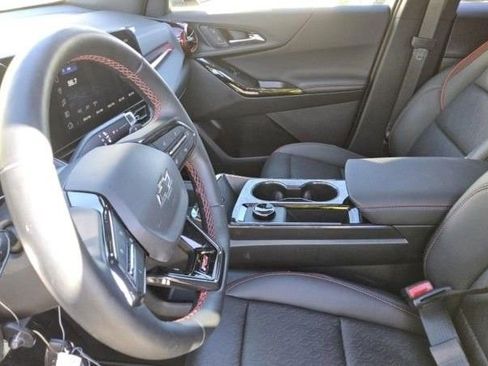 Used 2025 Chevrolet Equinox RS w/ Safety and Technology Package image 6