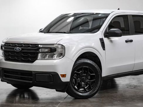 Used 2022 Ford Maverick XL FWD image 4