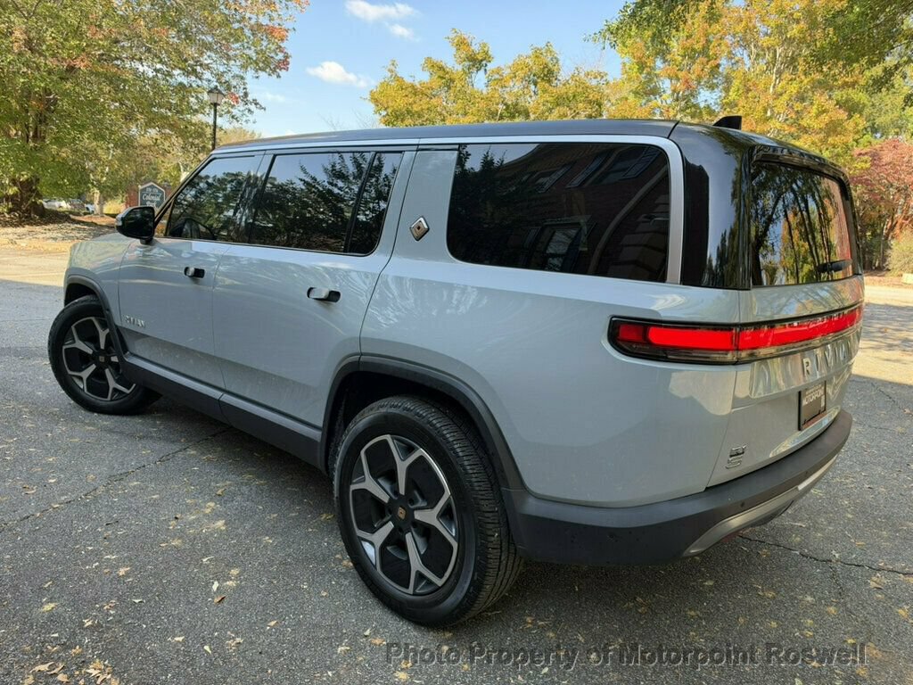 Used 2024 Rivian R1S Adventure Dual AWD/4WD image 4