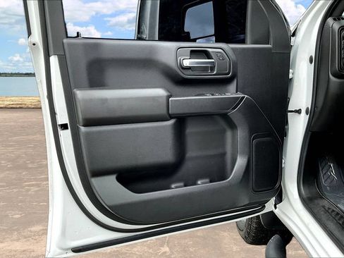 Used 2023 Chevrolet Silverado 2500 Custom w/ Custom Value Package AWD/4WD image 23