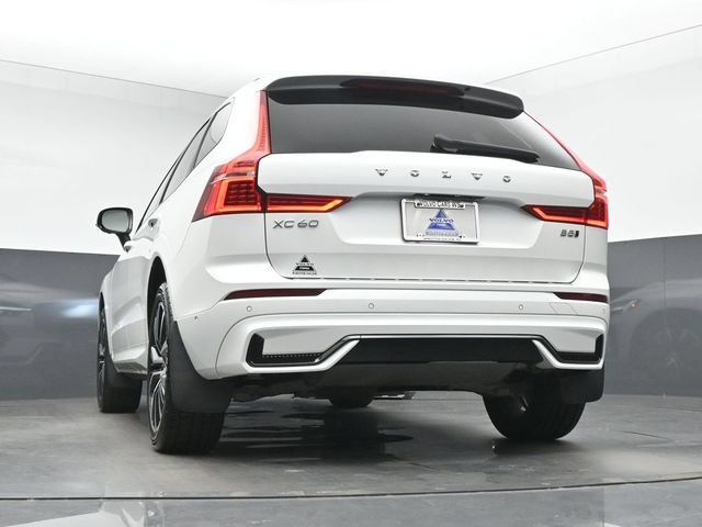 Used 2024 Volvo XC60 B5 Plus w/ Protection Package Premier AWD/4WD image 41