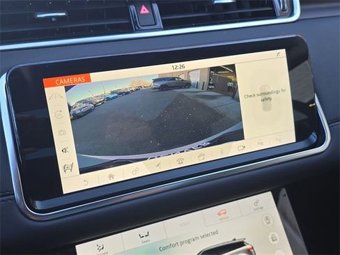 Used 2020 Land Rover Range Rover Evoque SE image 26