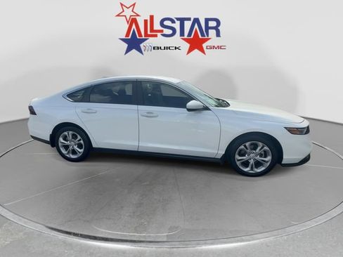 Used 2025 Honda Accord LX image 8