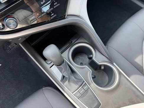 Used 2024 Toyota Camry LE image 31