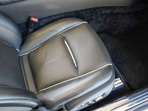 Used 2016 Rolls-Royce Dawn image 78