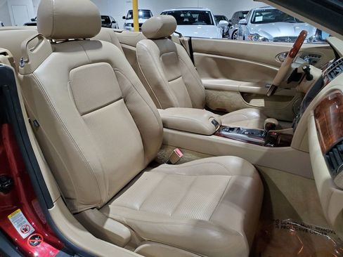 Used 2007 Jaguar XK Convertible image 14