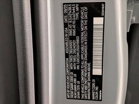 New 2025 Volvo EX90 Ultra w/ Protection Package Premier image 20