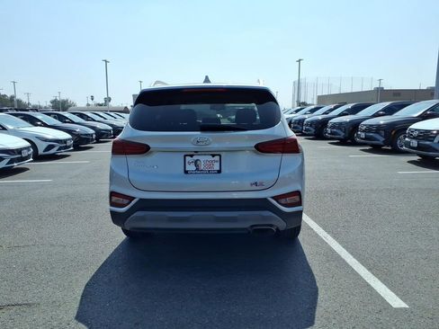 Used 2019 Hyundai Santa Fe SEL image 4