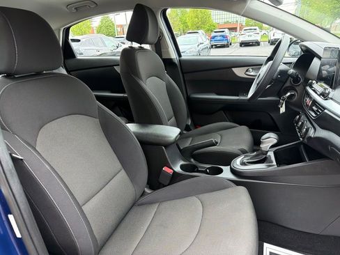 Certified 2023 Kia Forte LXS w/ LXS Technology Package FWD image 11