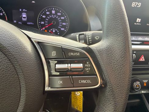 Used 2020 Kia Forte LXS FWD image 22