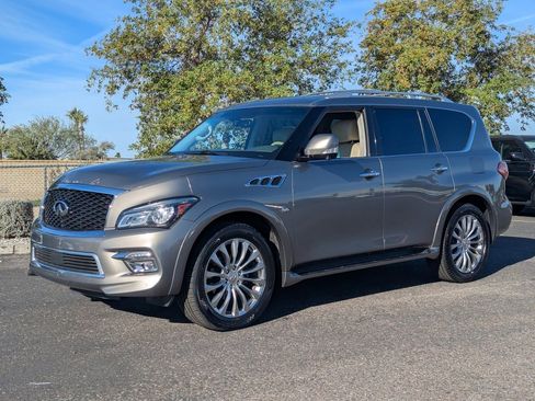 Used 2015 INFINITI QX80 Luxe w/ 22" Wheel Package image 2