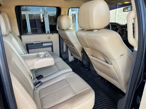 Used 2015 Ford F250 Lariat w/ Chrome Package image 22