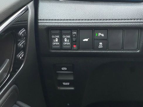 Certified 2025 Honda Odyssey Touring image 15