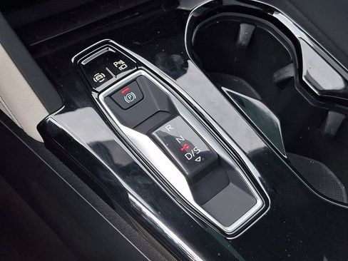Used 2025 Audi Q5 Premium w/ Convenience Package AWD/4WD image 15