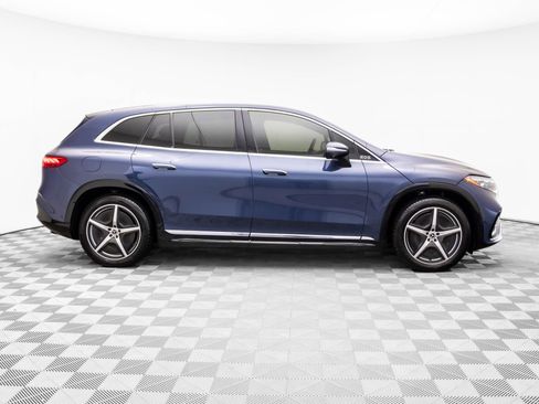 Used 2023 Mercedes-Benz EQS 580 4MATIC SUV image 6