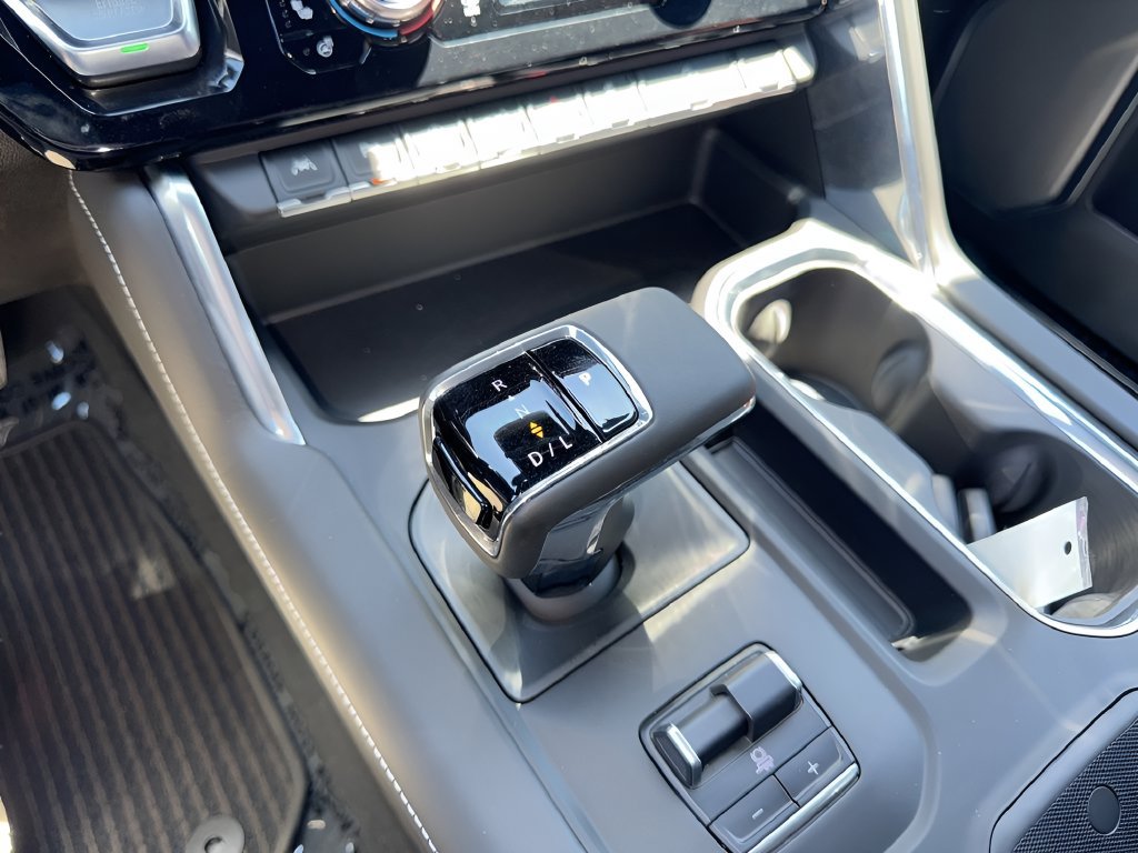 Used 2025 GMC Sierra 1500 Denali Ultimate AWD/4WD image 19