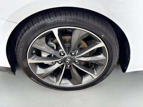 Used 2020 Hyundai Veloster 2.0 Premium FWD image 36