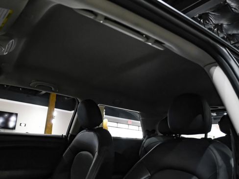 Used 2017 MINI Cooper 2-Door Hardtop FWD image 29