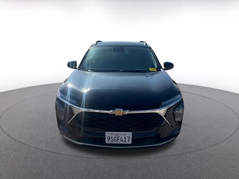 Used 2025 Chevrolet Trax LT image 4