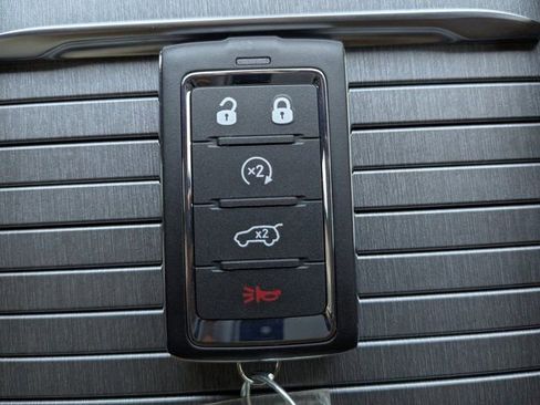 New 2026 Jeep Grand Wagoneer Limited w/ Premium Group II image 34