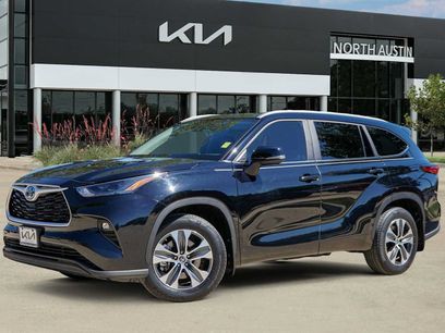 Used 2023 Toyota Highlander XLE