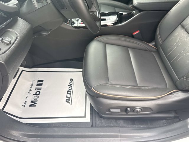 Used 2026 Buick Envista Avenir FWD image 16