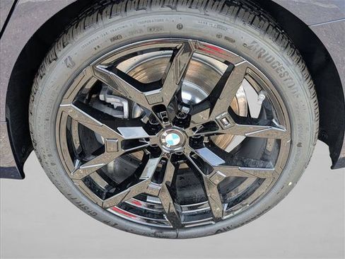 New 2026 BMW 330i xDrive Sedan w/ M Sport Package AWD/4WD image 7