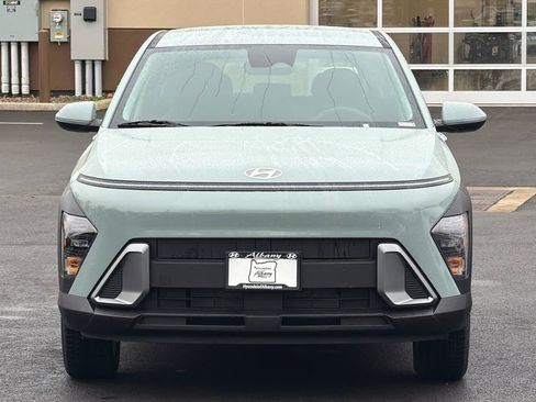 New 2026 Hyundai Kona SE image 3