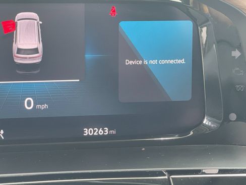 Used 2024 Volkswagen Atlas SE FWD image 30