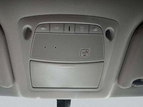 Used 2019 Nissan Pathfinder SL FWD image 33