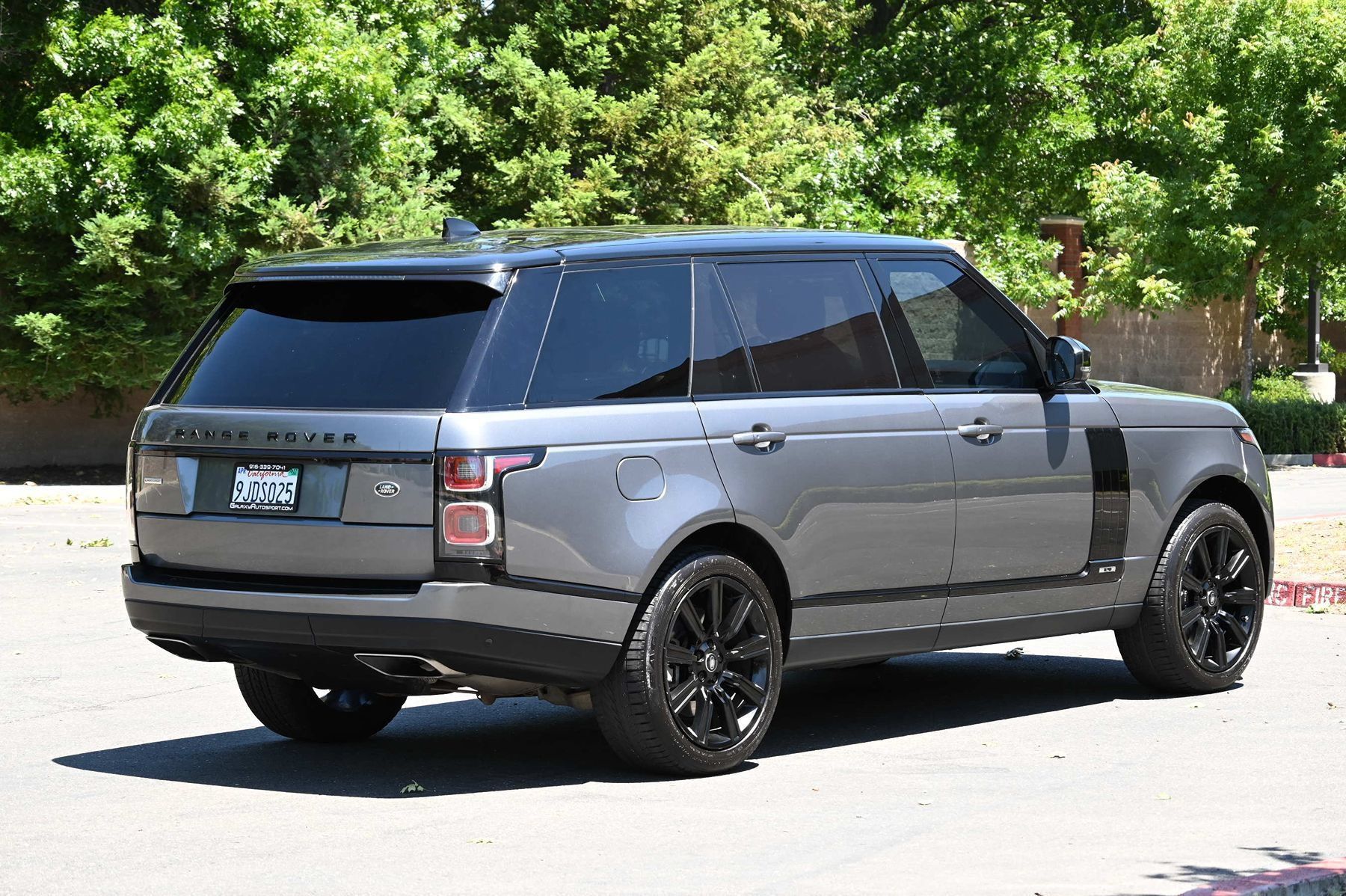 Used 2018 Land Rover Range Rover Long Wheelbase Supercharged AWD/4WD image 7
