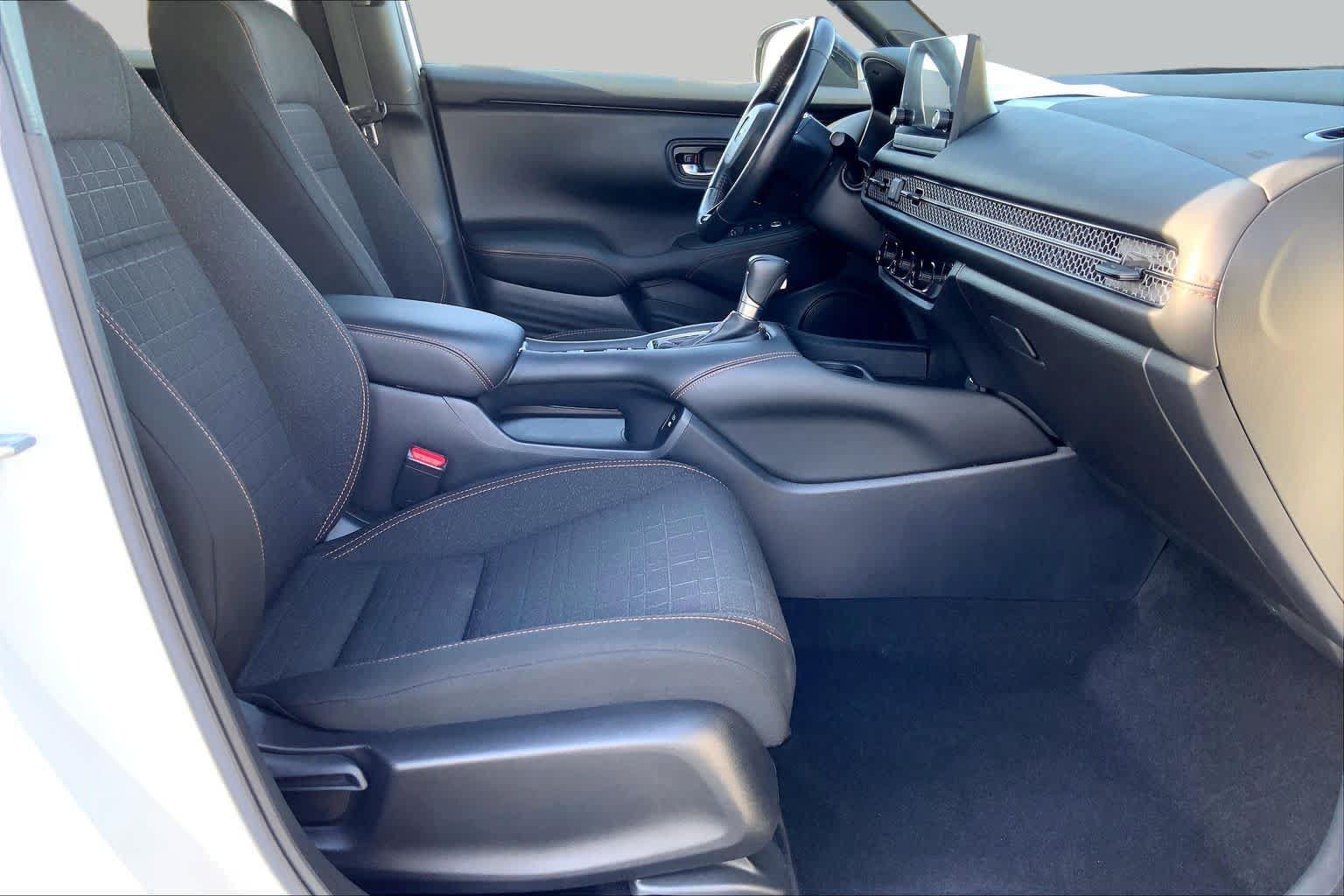Used 2024 Honda HR-V Sport image 8
