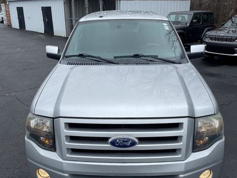Used 2010 Ford Expedition Limited image 29