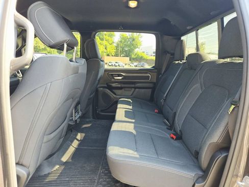 Used 2022 RAM 1500 Big Horn AWD/4WD image 12