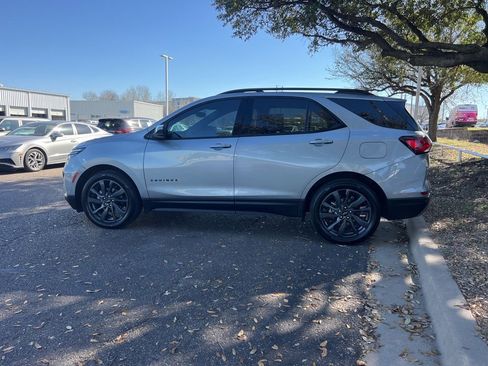 Used 2023 Chevrolet Equinox RS image 4