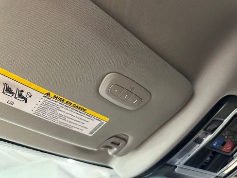 Used 2024 RAM 3500 Laramie image 34