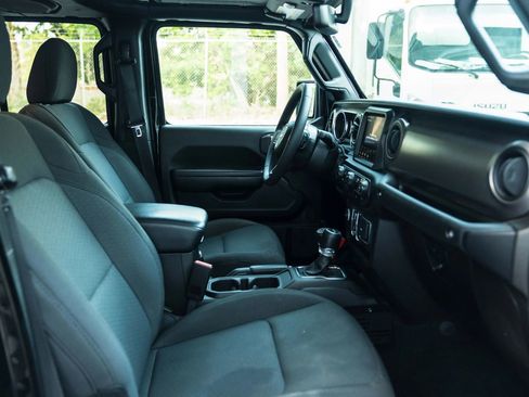 Used 2023 Jeep Gladiator Sport AWD/4WD image 24