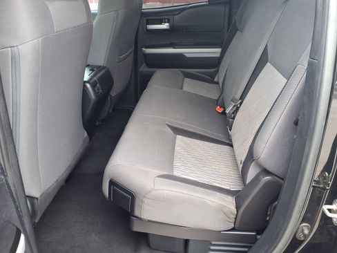 Used 2016 Toyota Tundra SR5 w/ SR5 Upgrade Package image 10