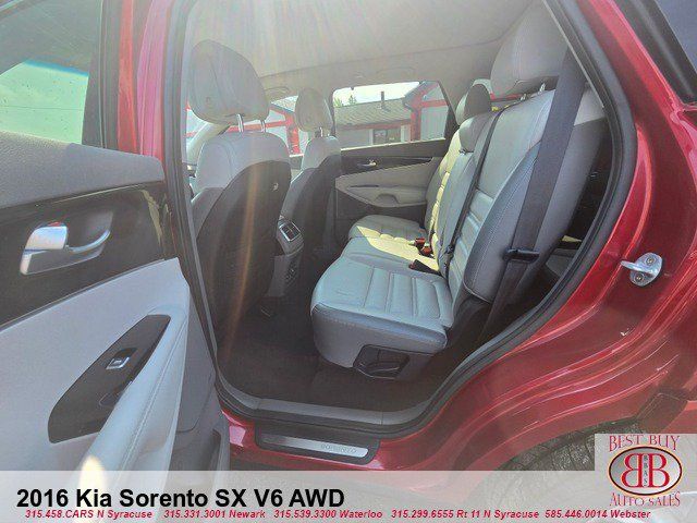 Used 2016 Kia Sorento SX AWD/4WD image 11