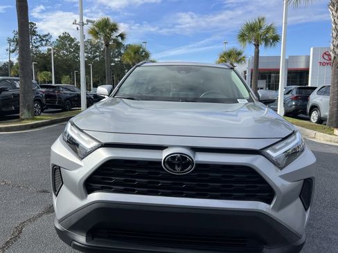 Used 2022 Toyota RAV4 XLE image 3