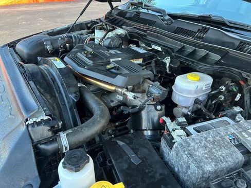 Used 2018 RAM 2500 Laramie w/ Convenience Group image 30