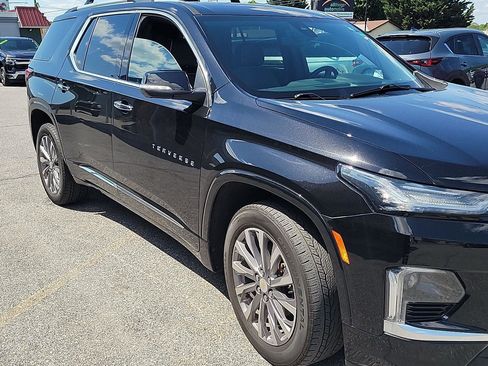 Used 2023 Chevrolet Traverse Premier AWD/4WD image 7
