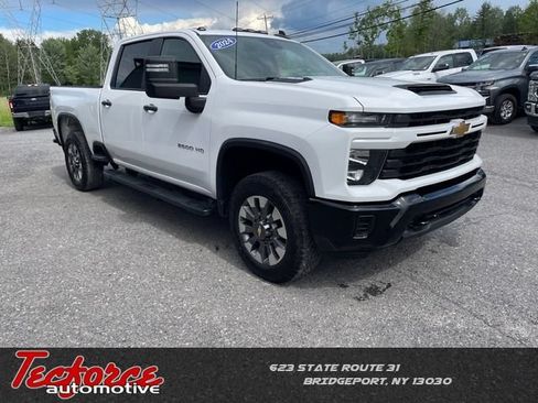 Used 2024 Chevrolet Silverado 2500 Custom w/ Custom Value Package AWD/4WD image 1