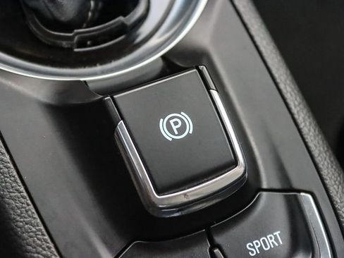 Used 2015 Chevrolet Spark LT image 31