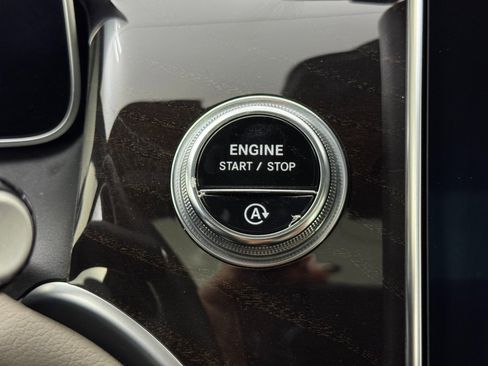 Used 2023 Mercedes-Benz GLC 300 4MATIC w/ Driver Assistance Package image 25