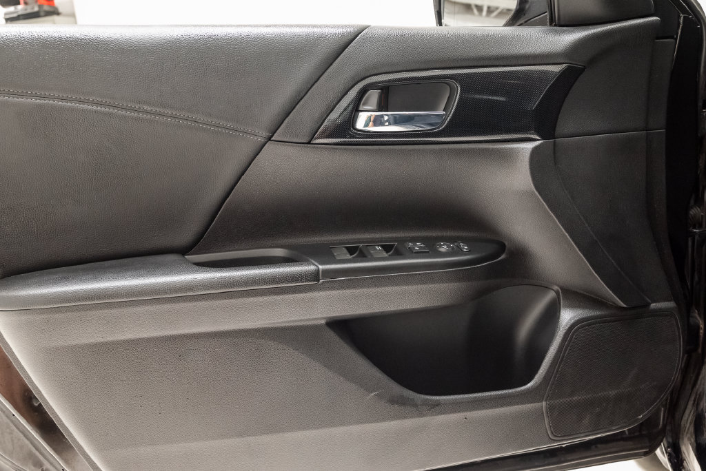 Used 2014 Honda Accord Sport image 11