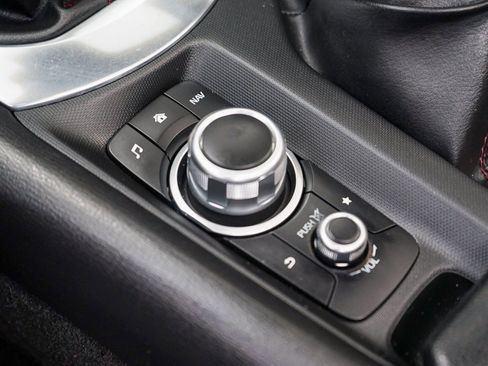 Used 2019 MAZDA MX-5 Miata Grand Touring image 39